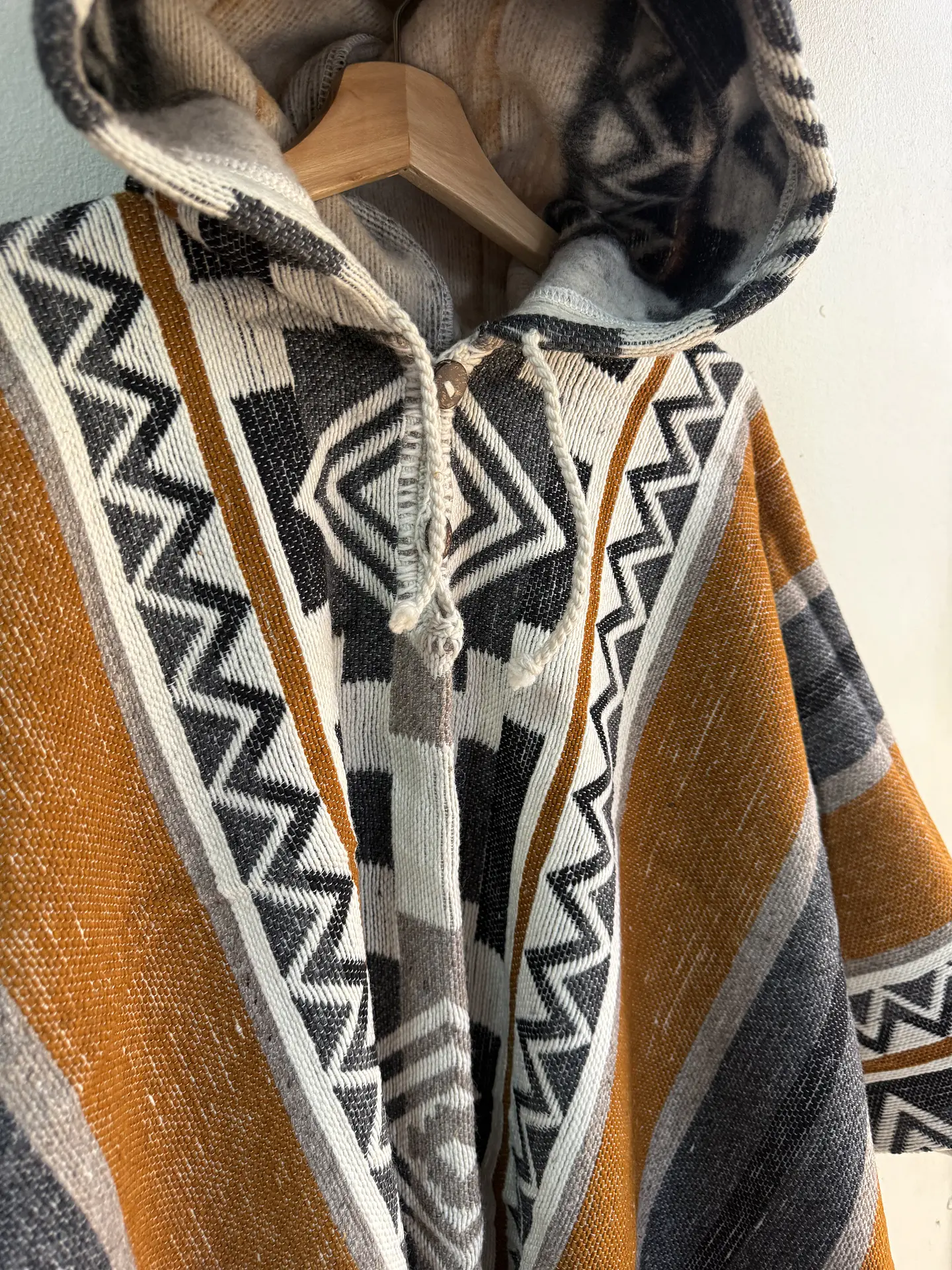 Poncho Telar Lucuma 2