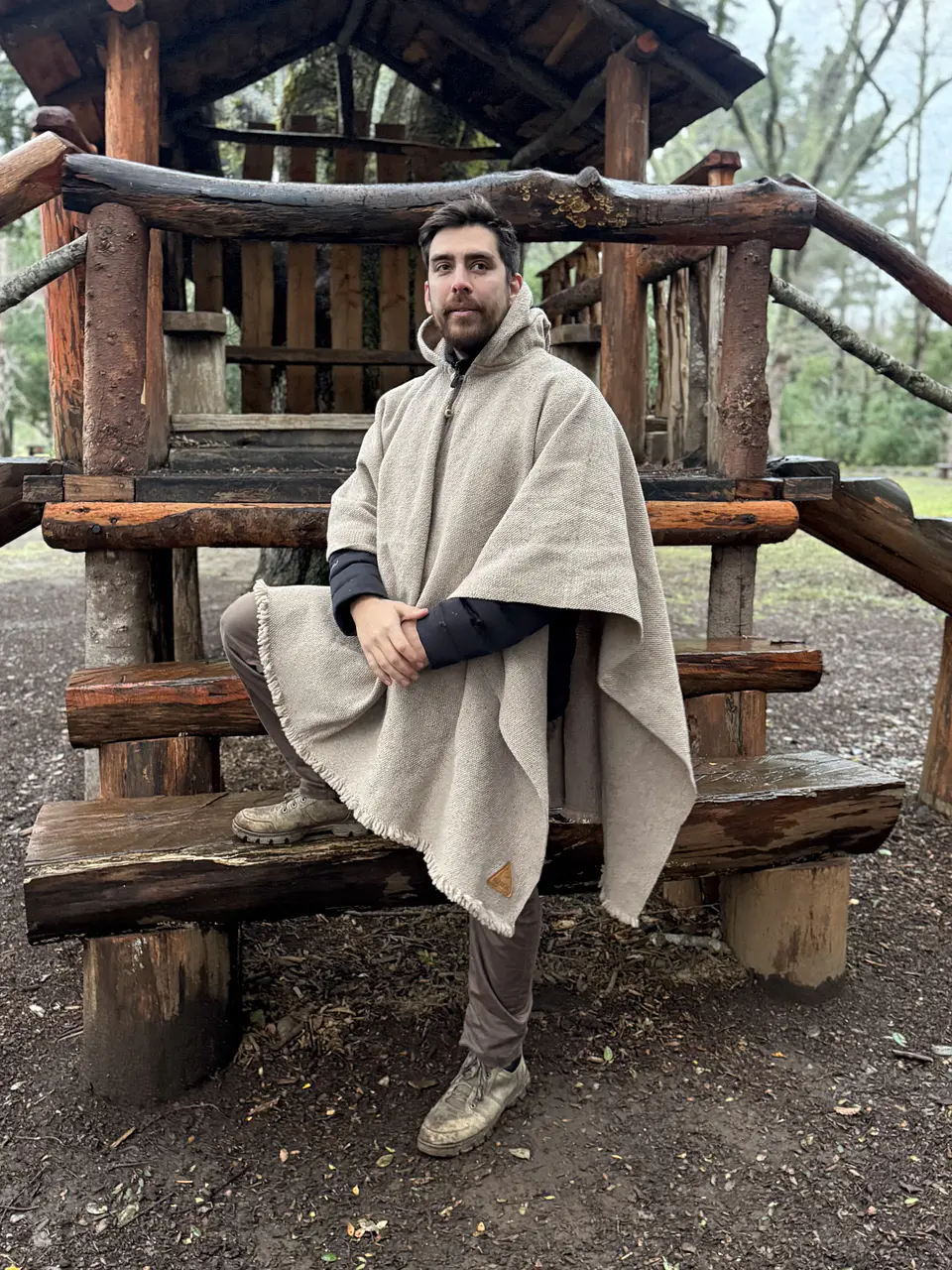 Poncho Premium Beige 2