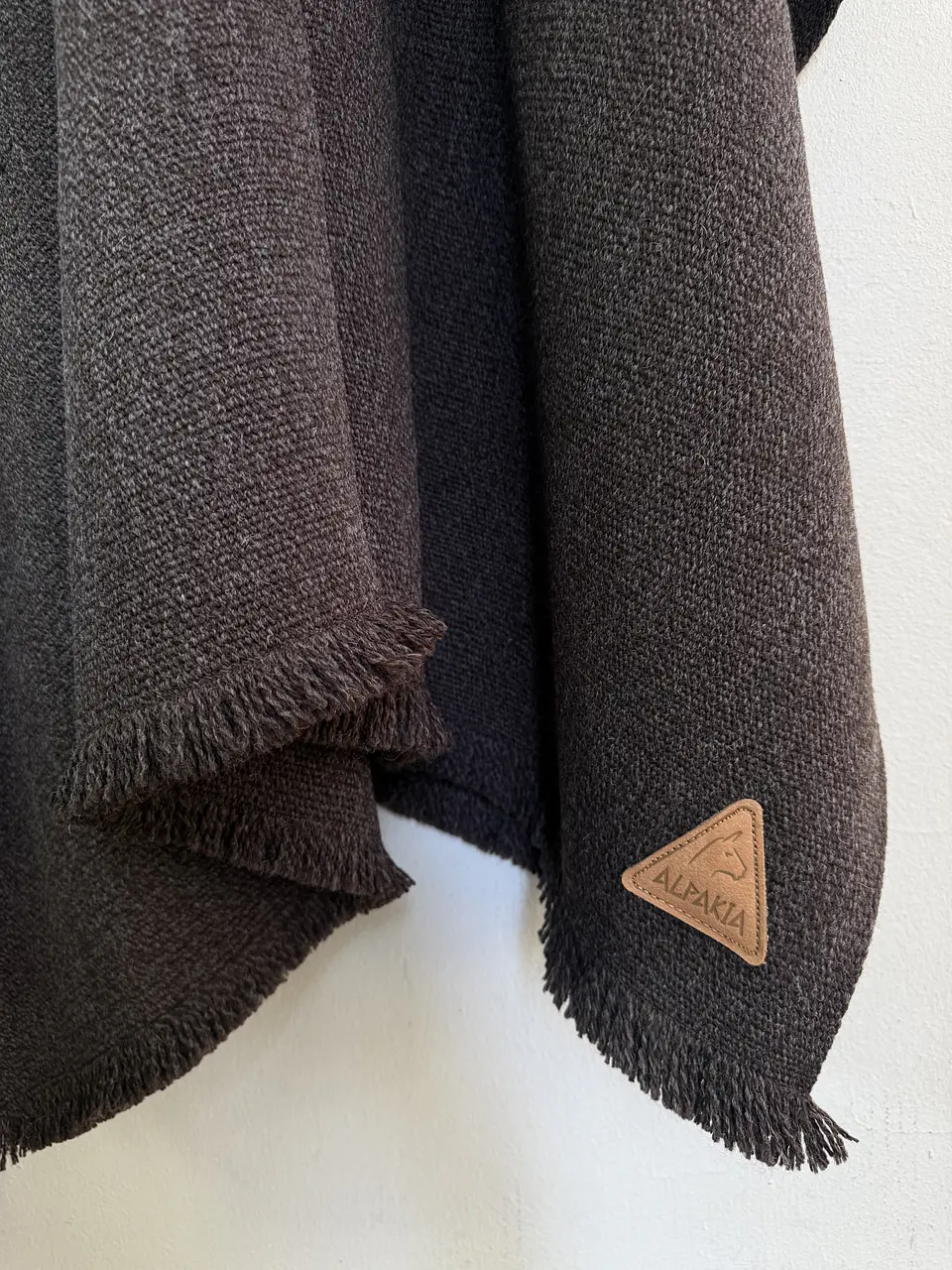 Poncho Golden Premium Trufa 2