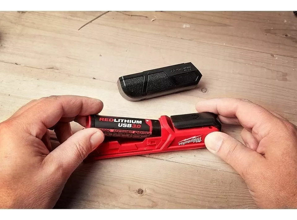 Batería Redlithium Usb 3.0ah Milwaukee 48-11-2131 5
