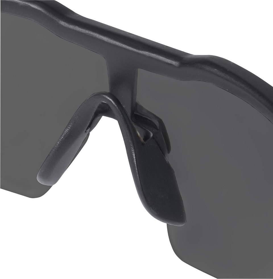 Lentes De Seguridad Milwaukee Oscuras 4