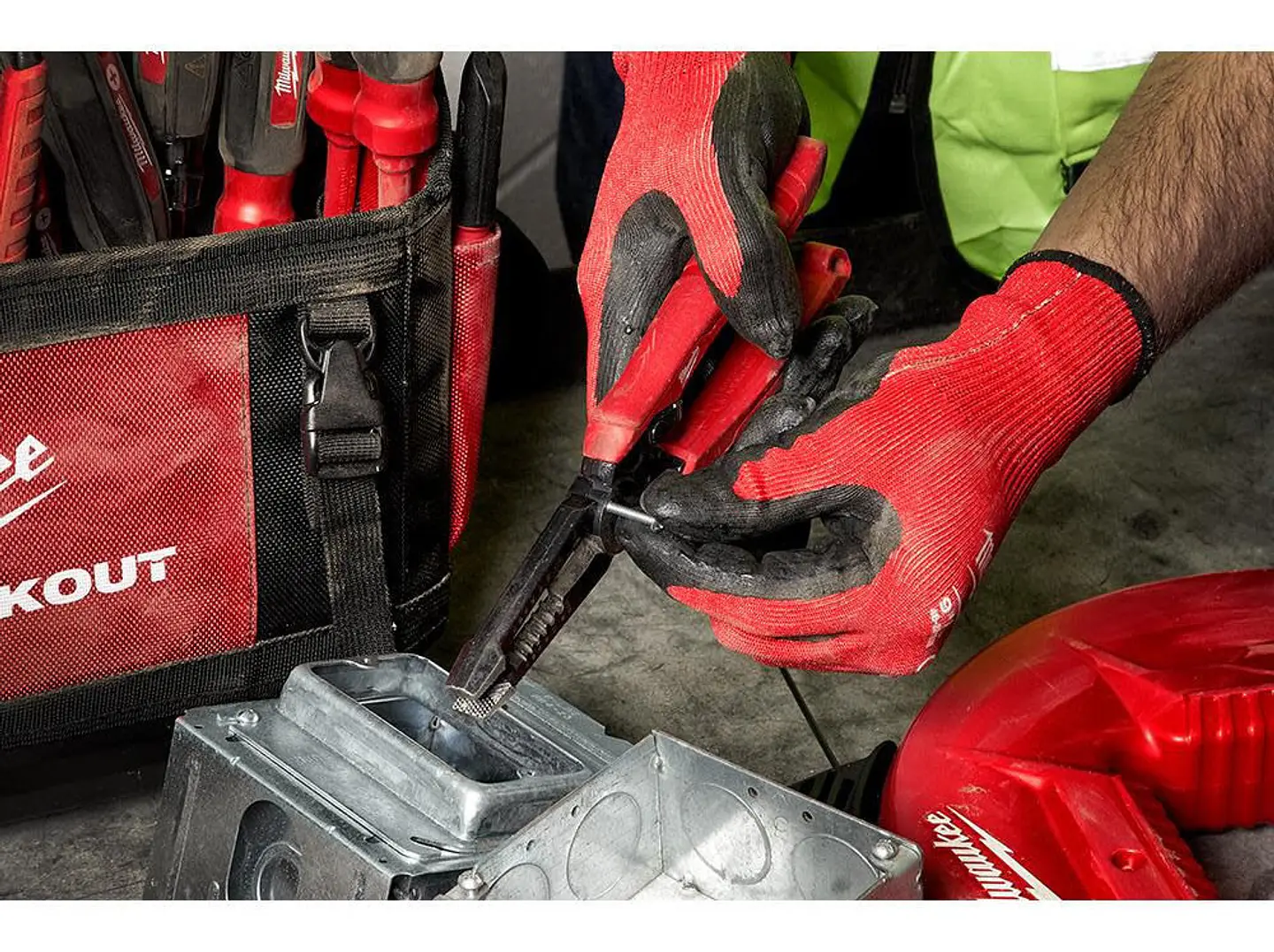 Milwaukee Alicate Pela Cable 7 En 1  6