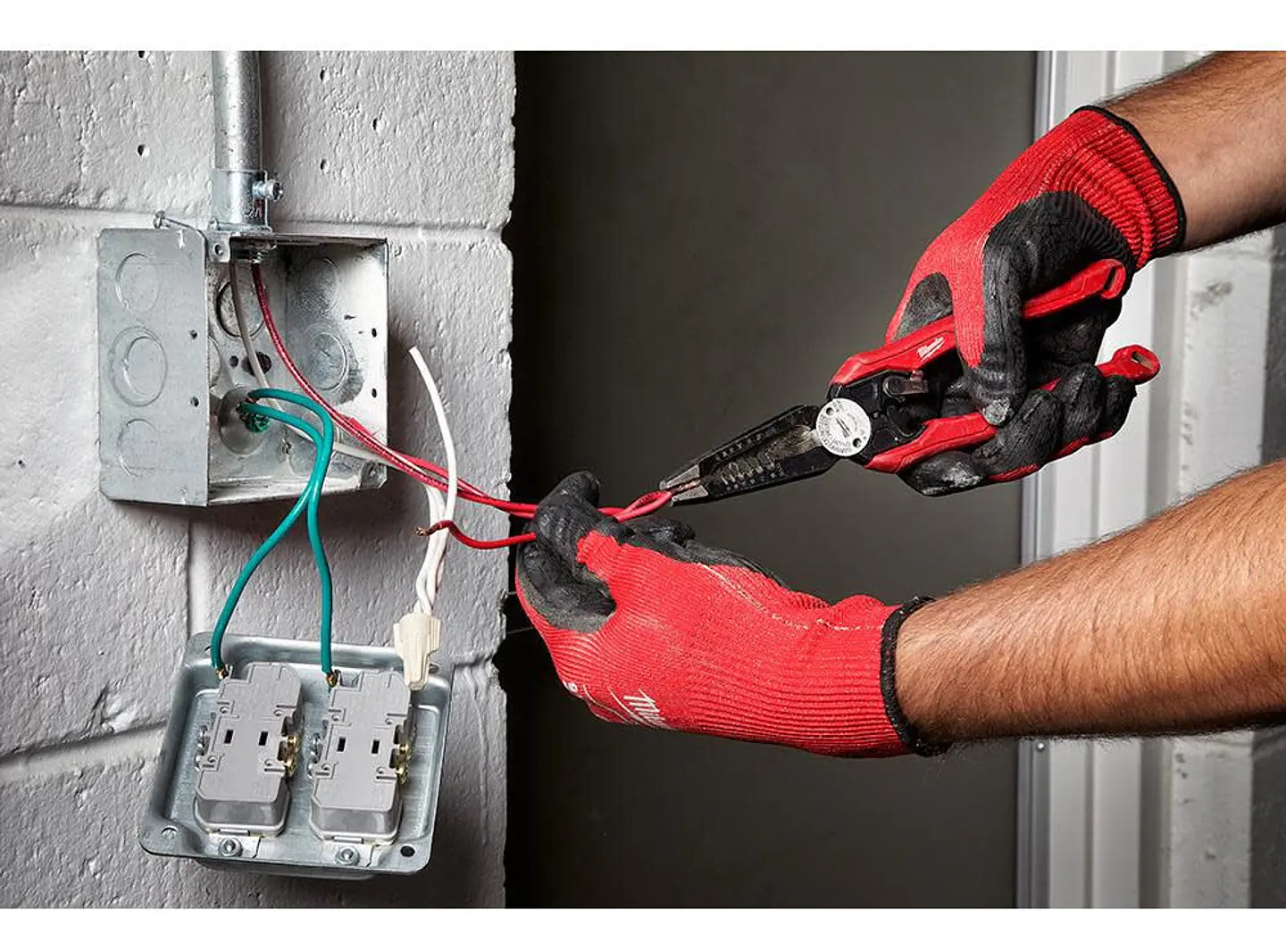 Milwaukee Alicate Pela Cable 7 En 1  7