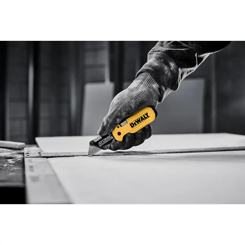 Cuchillo Cartonero Plegable Atomic DeWalt DWHT10990 6