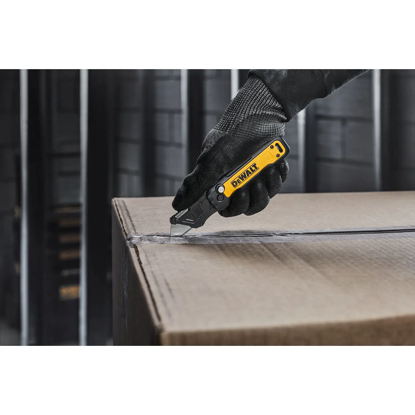 Cuchillo Cartonero Plegable de Hojas Fija DeWalt DWHT10991 6