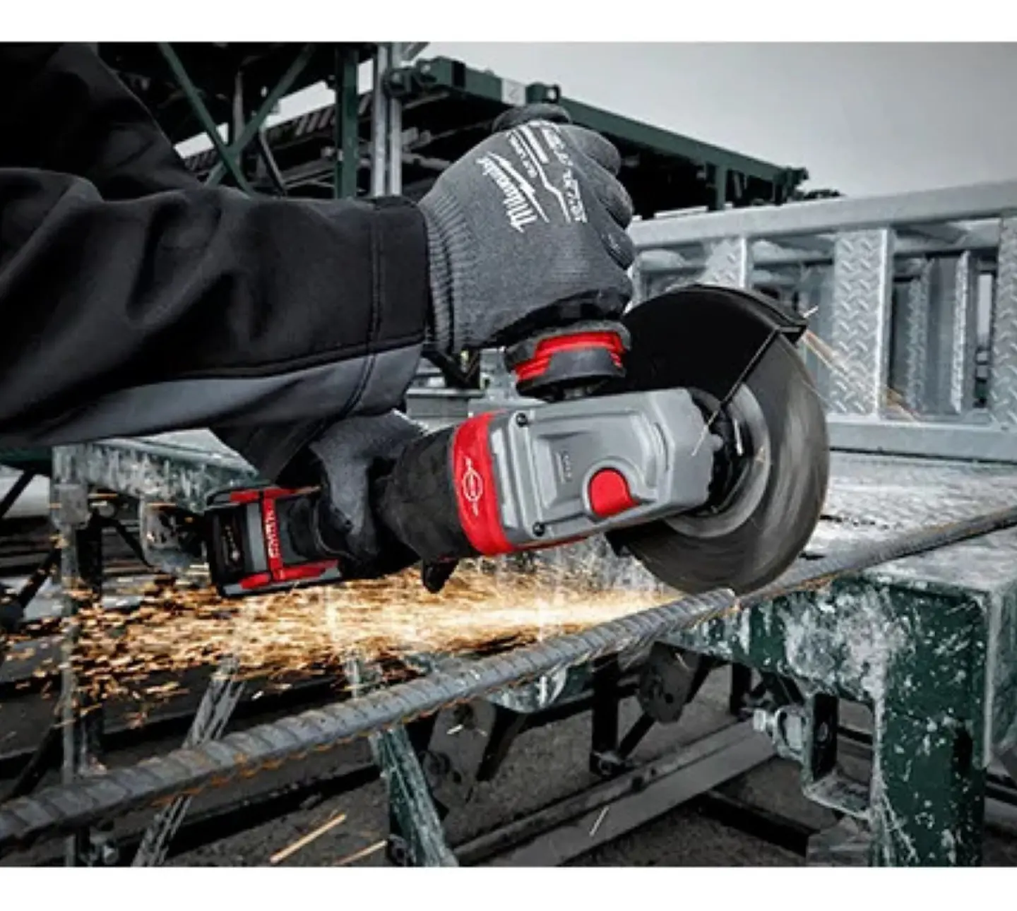 Esmeril Angular 4-1/2 -6 M18 Fuel 2980-20 Milwaukee 4