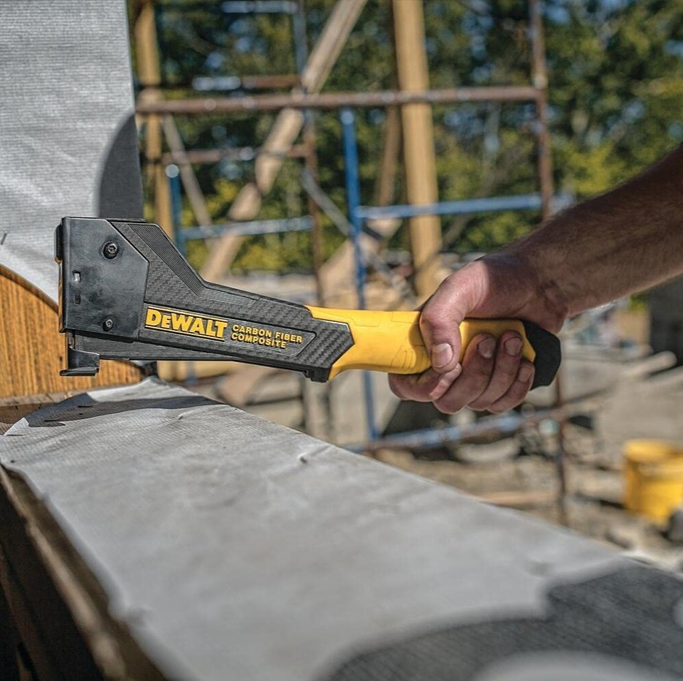Dewalt Grapadora, Fibra De Carbono Dwht75900 5