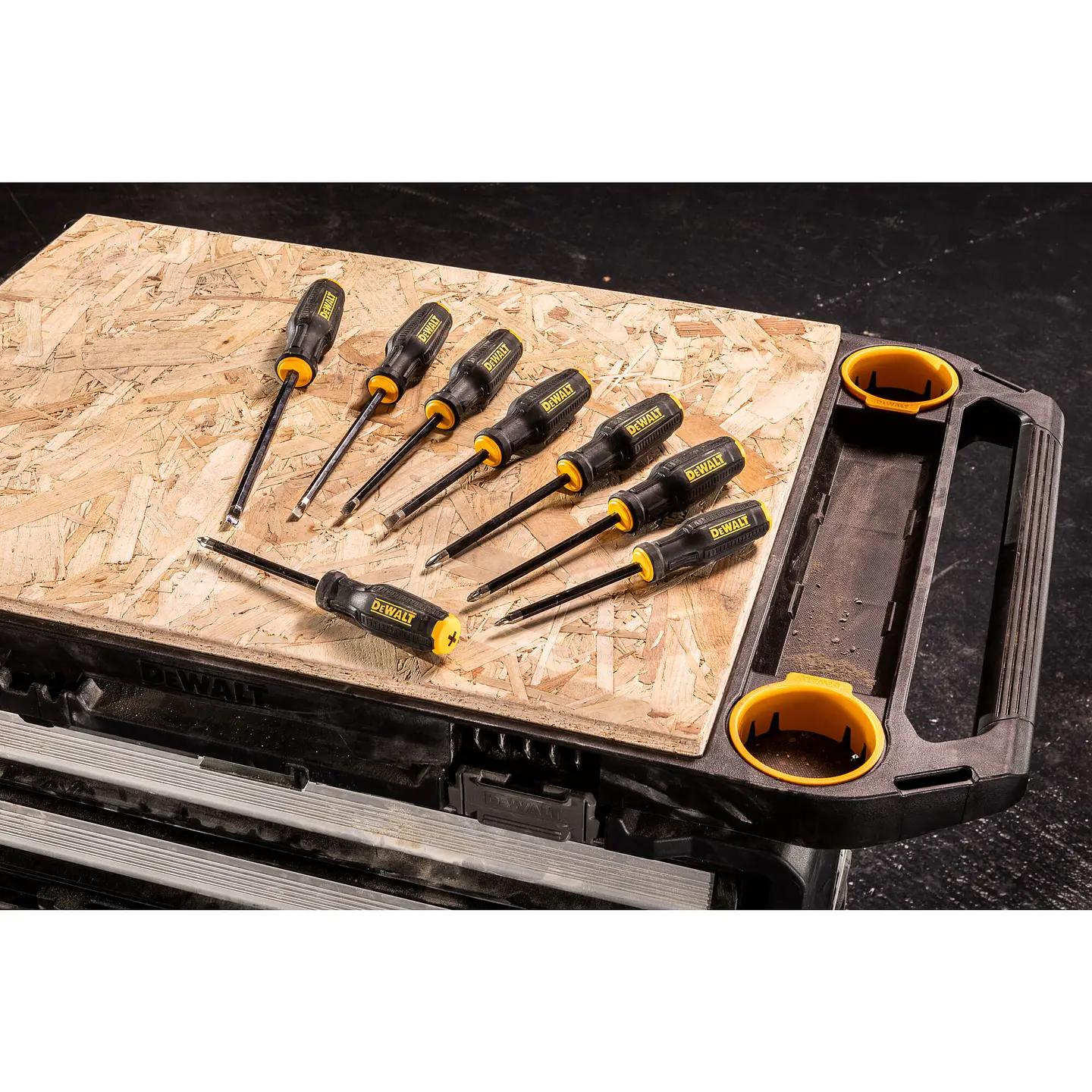 Set De Destornilladores Toughseries 8 Piezas Dwht65102 4