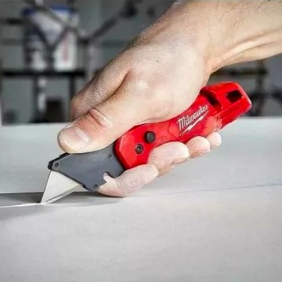 Milwaukee - Cuchillo Cartonero 48-22-1501 Plegable  4