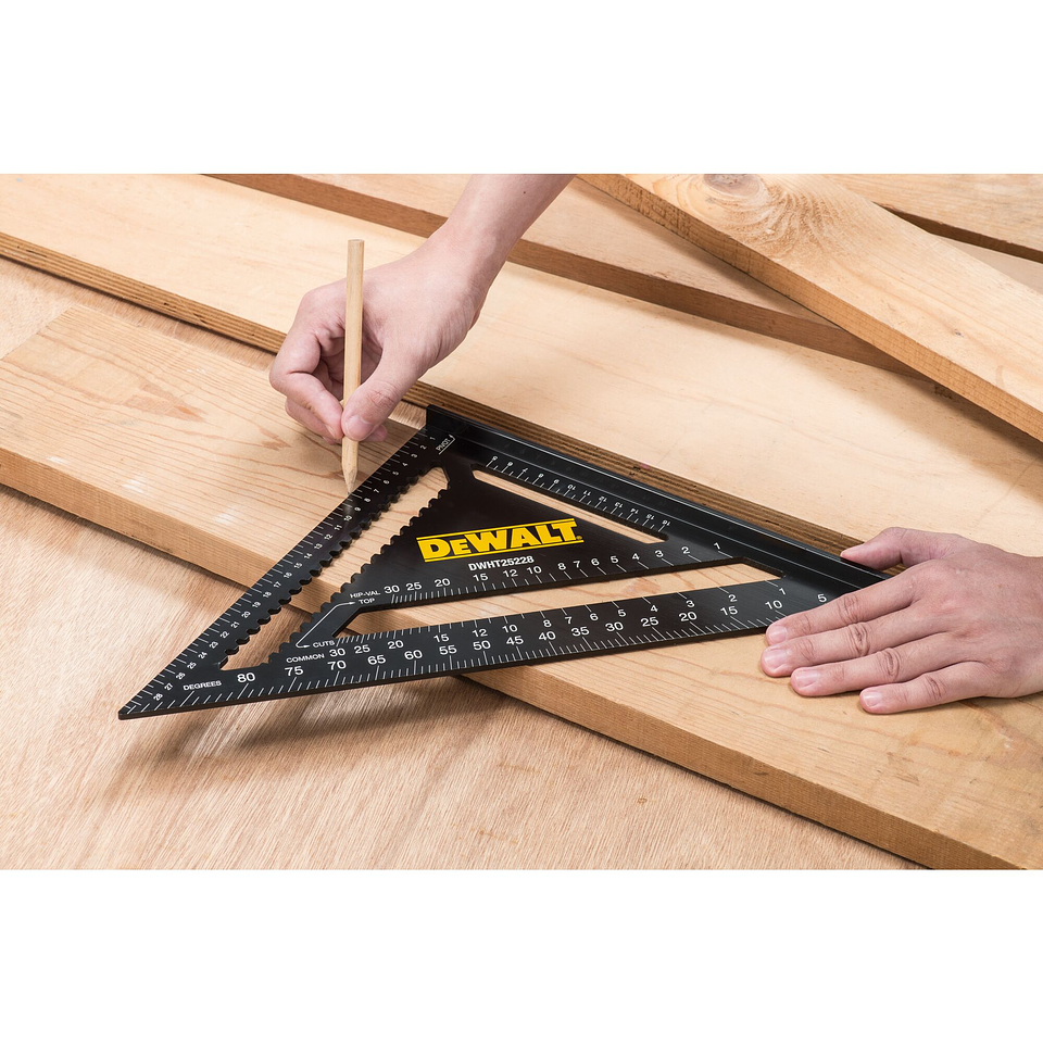 Escuadra Métrica 30cm Dewalt Dwht25228-0 Color Negro 2