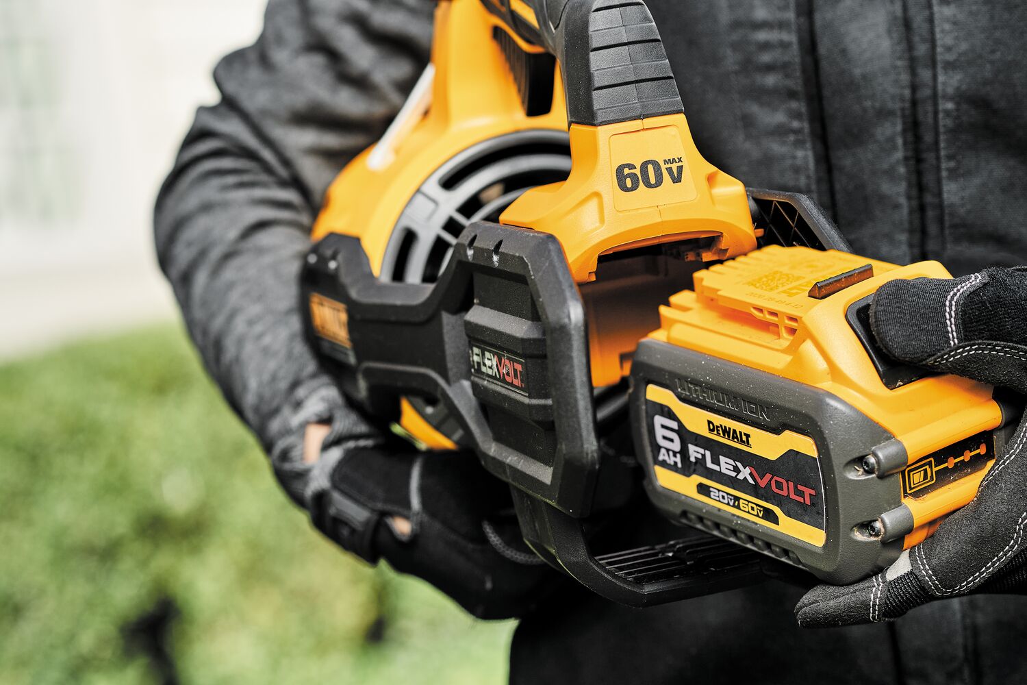 FLEXVOLT: la batería que reemplaza el cable en obras profesionales