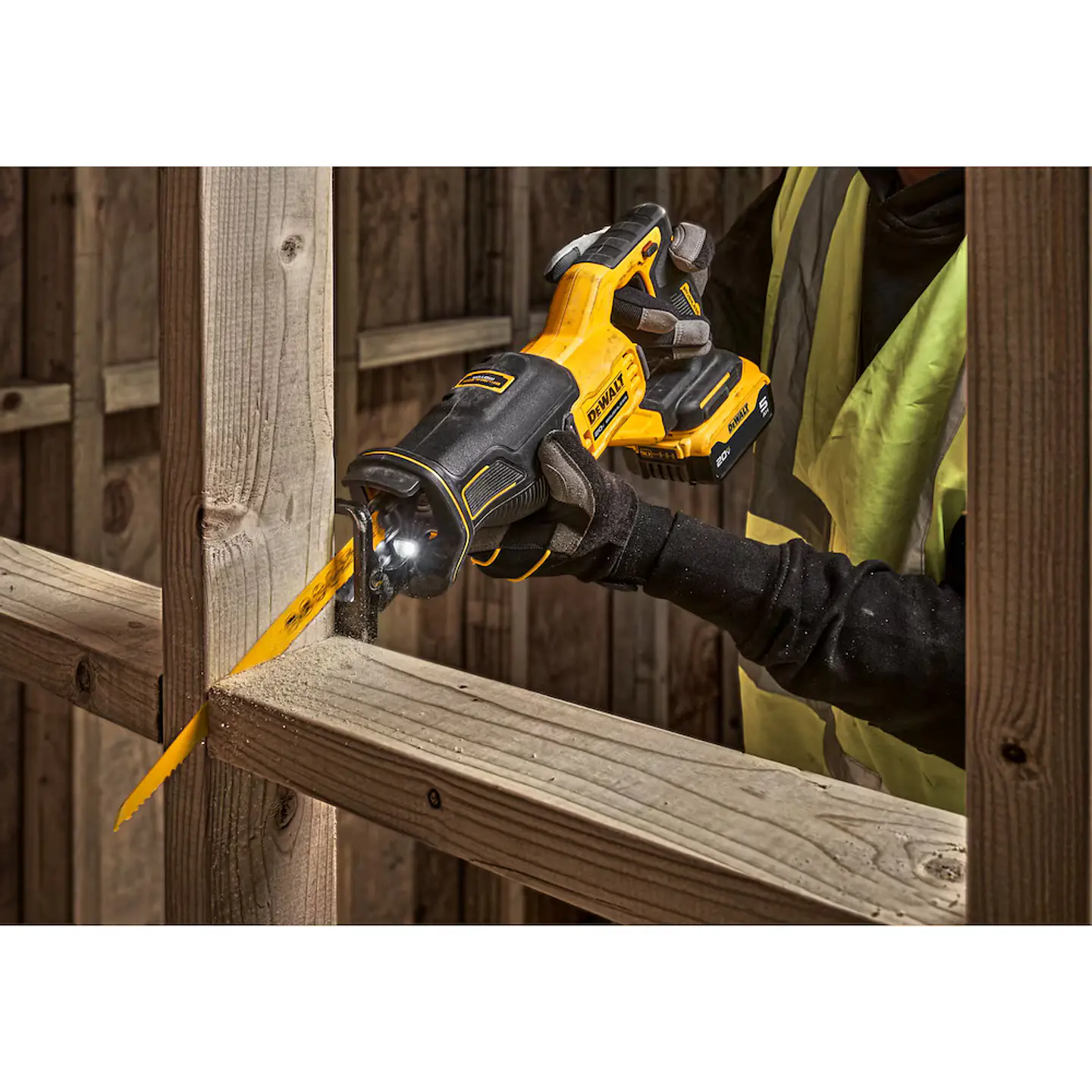 Kit Sierra Reciprocante XR 20V + Batería DEWALT DCS382P1-AH 4