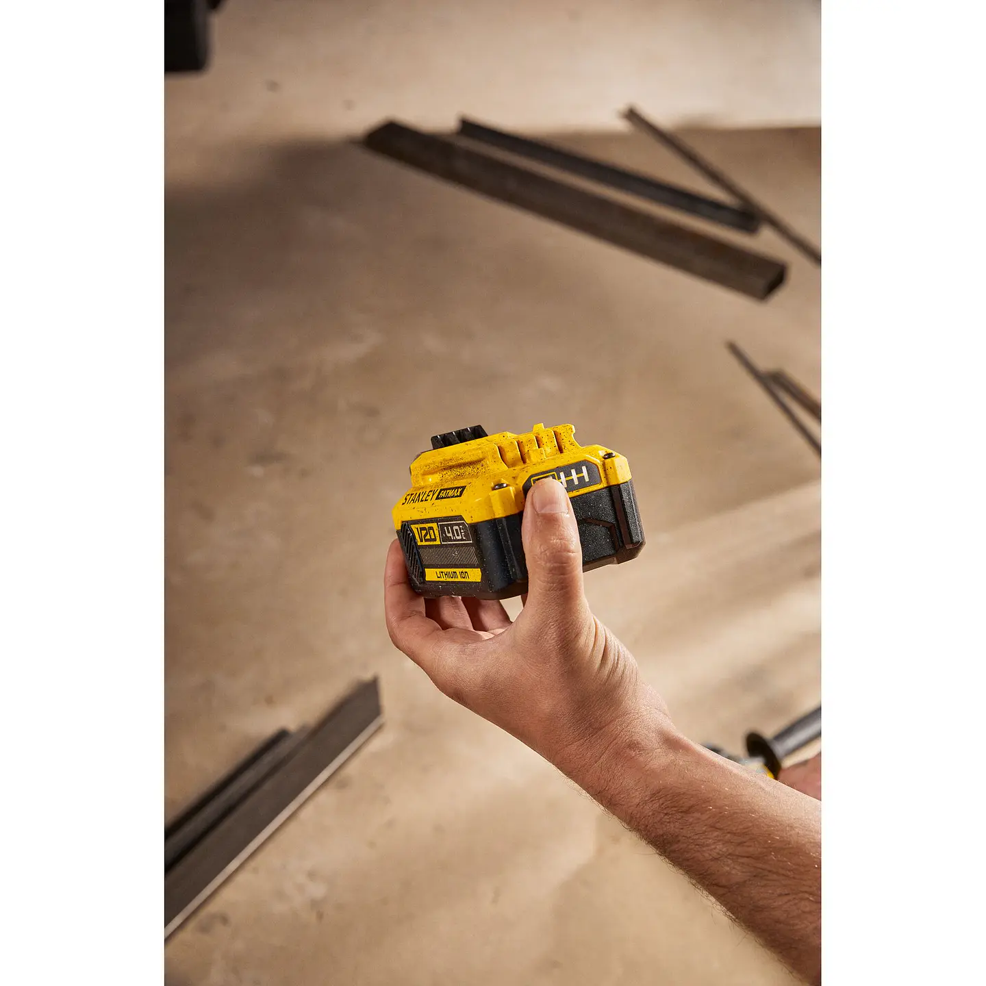 Batería Stanley 4.0AH V20  SB204-B2 3