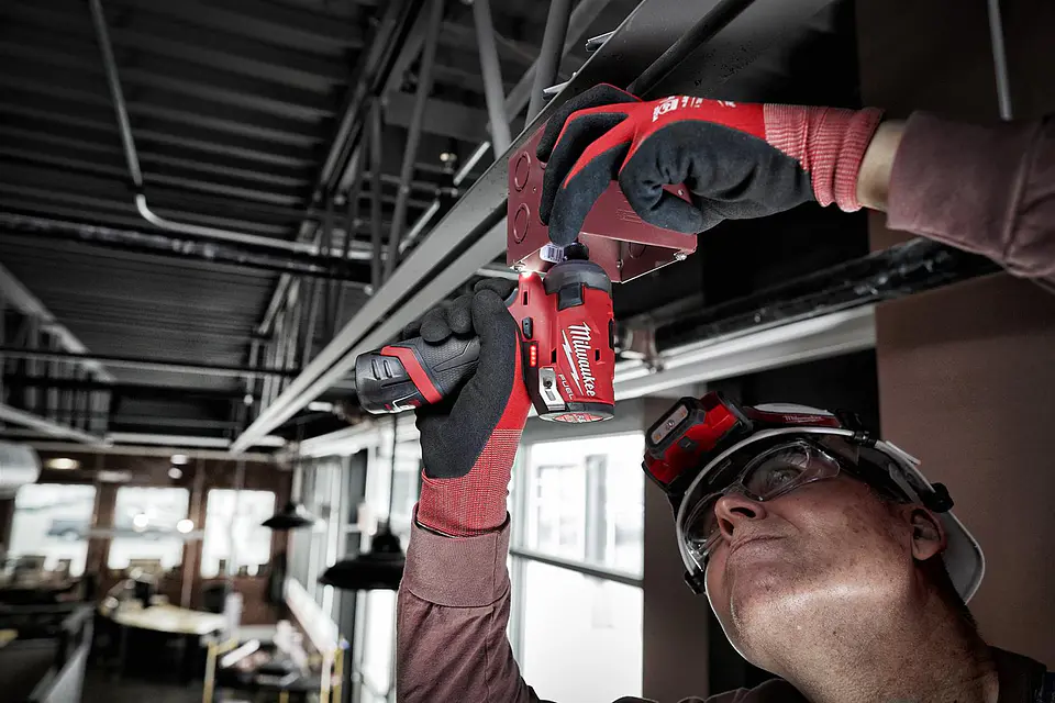 Atornillador de Impacto Hidraulico Milwaukee M12 Surge 2551-22 3