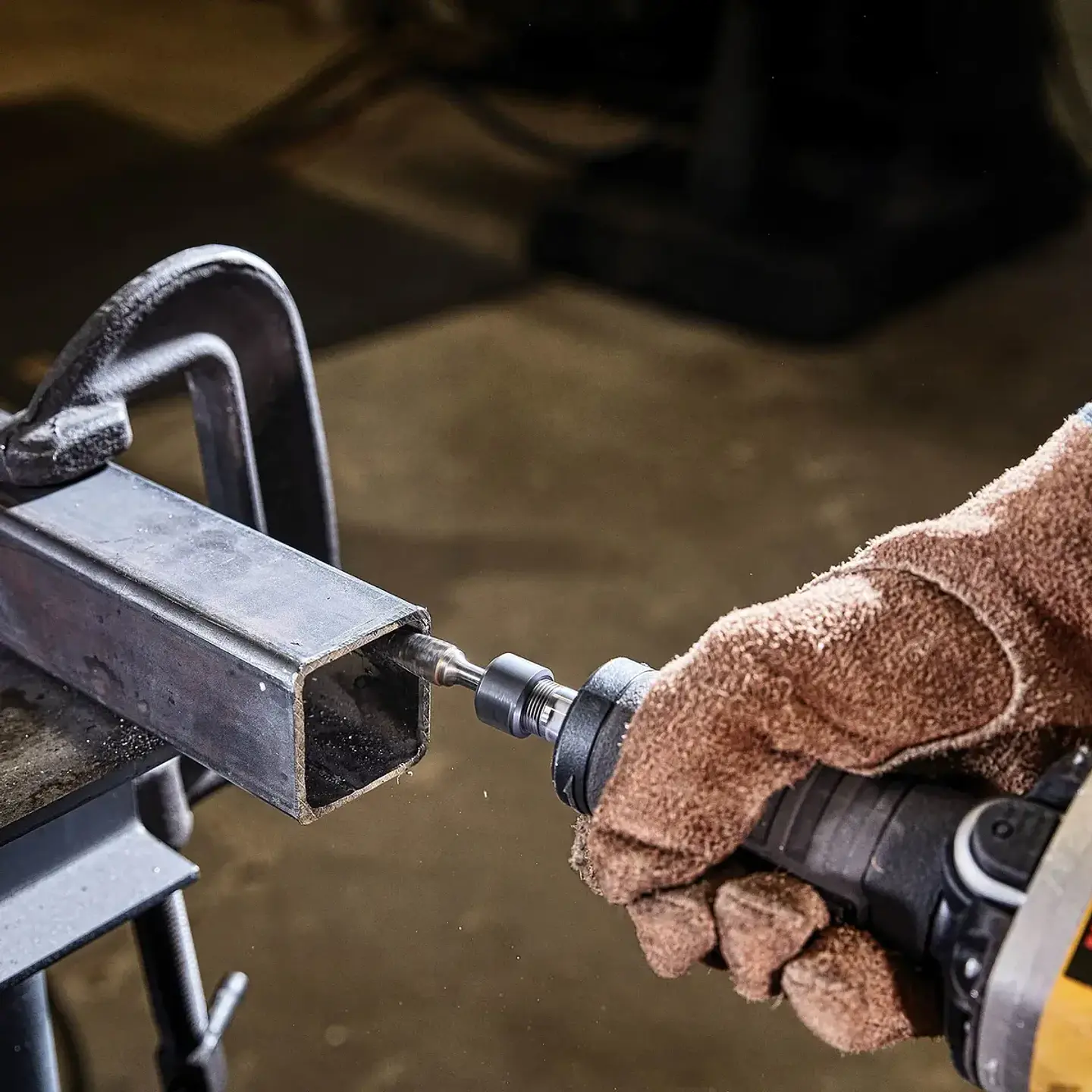 Esmeril Recto DeWalt 1300W – DWE4997VS-B2 7