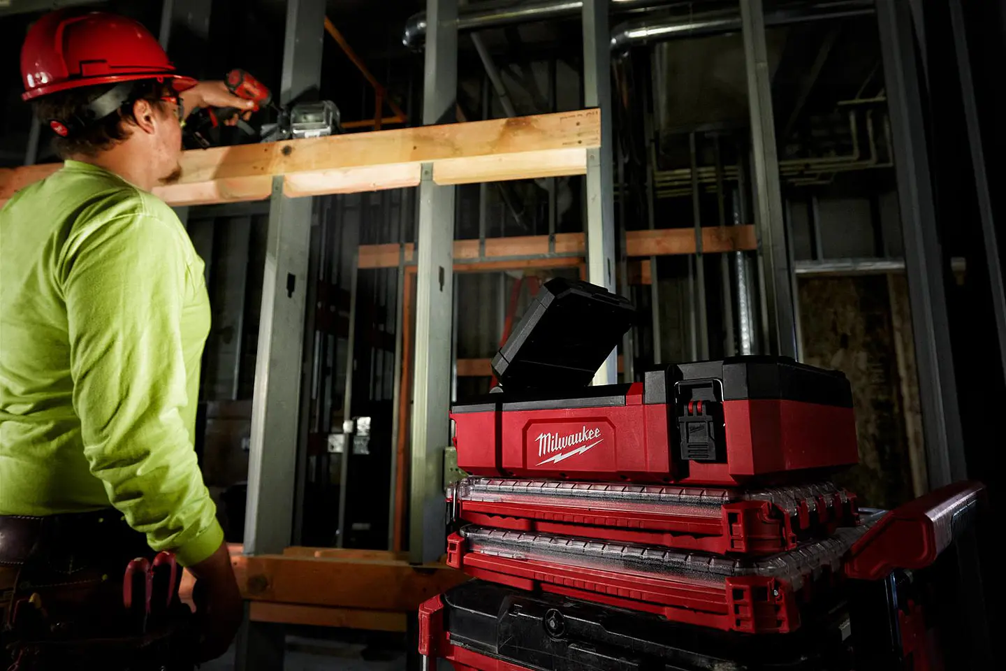 Foco Reflector Milwaukee M12 PACKOUT USB 2356-20 5