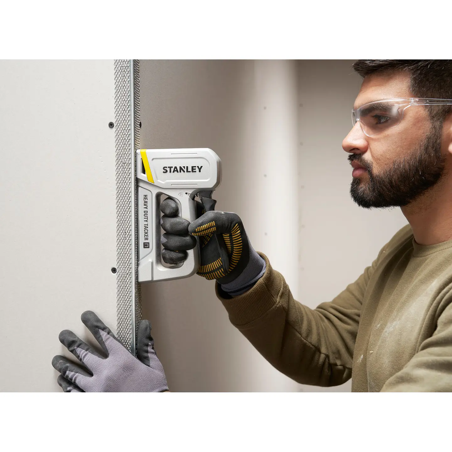 Engrapadora Heavy Duty Stanley STHT70150-0 4