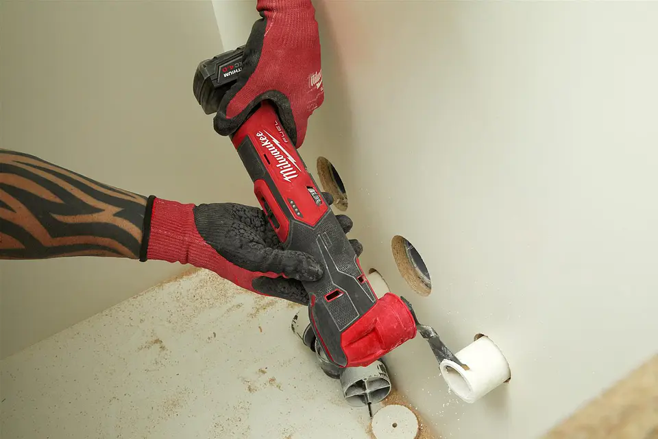 Kit Multiherramienta Milwaukee M12 FUEL 2526-21XC 7