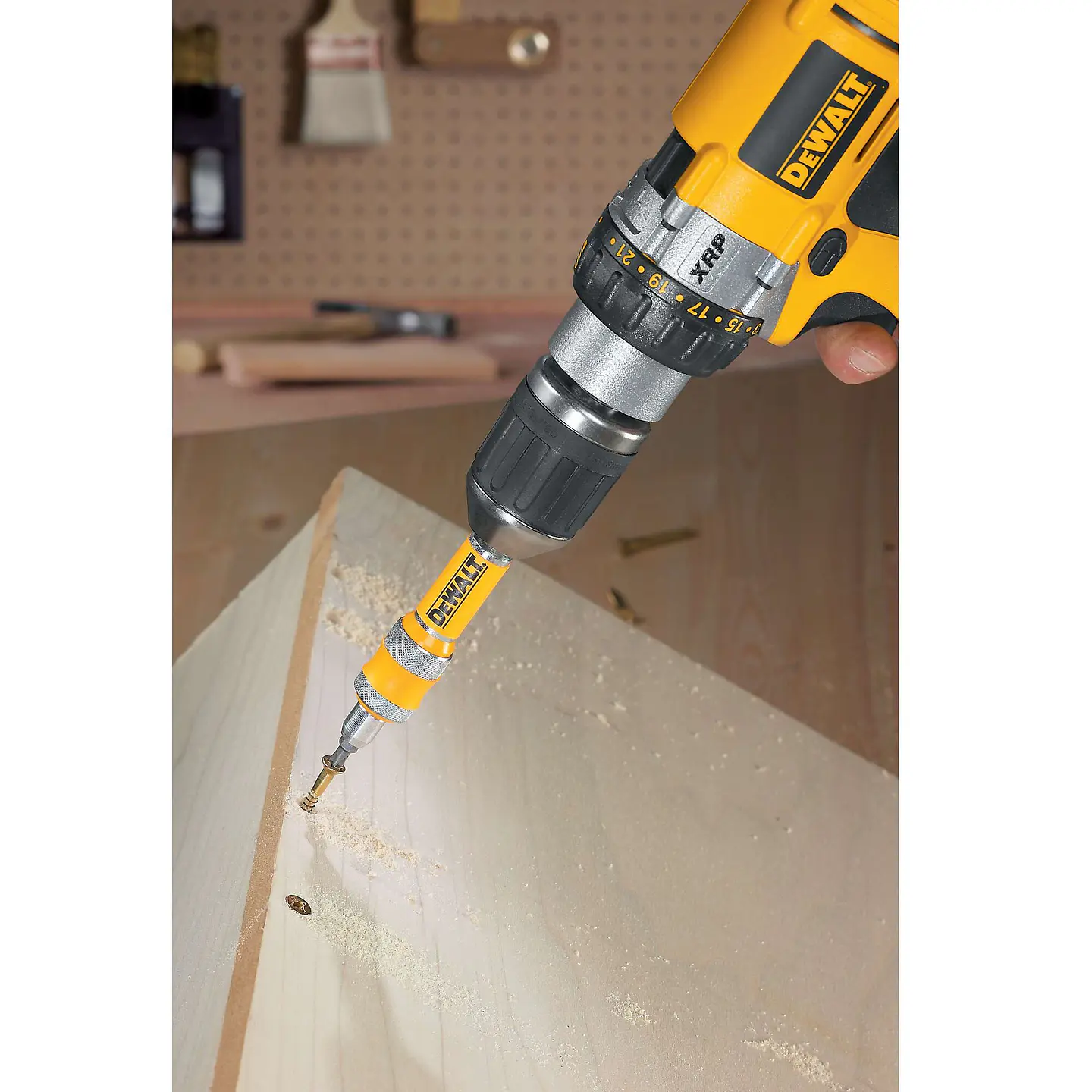 Set Avellanador y Atornillador DeWalt 76 mm DW2735P 4