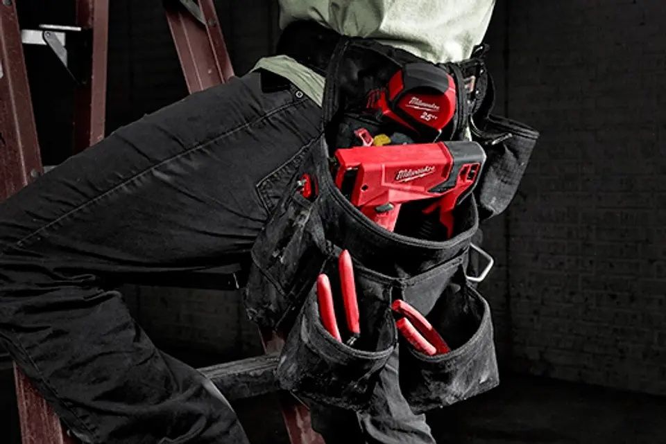 Engrapadora Inalambrica M12 Milwaukee 2447-20 5
