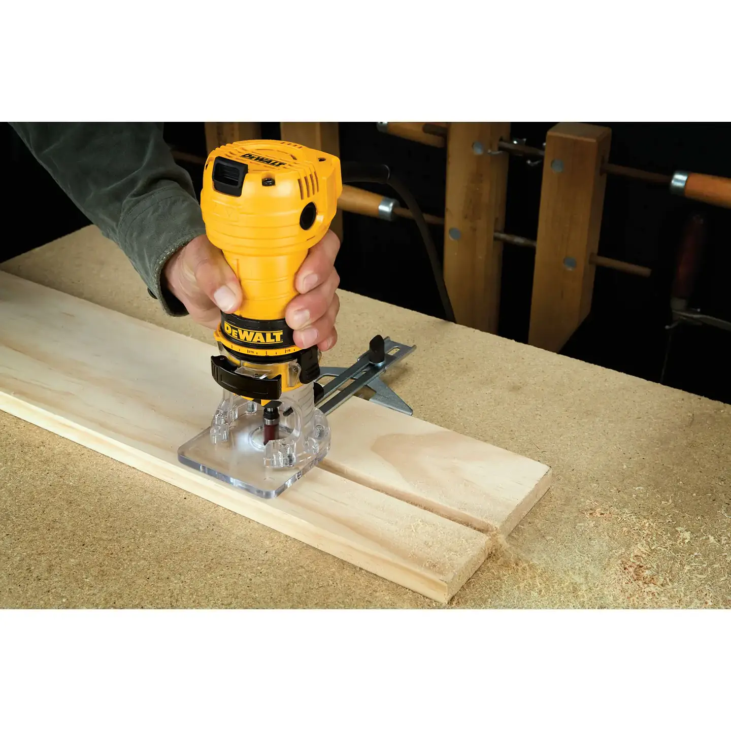 Router de Palma 450W Dewalt DWE6000-B2 7