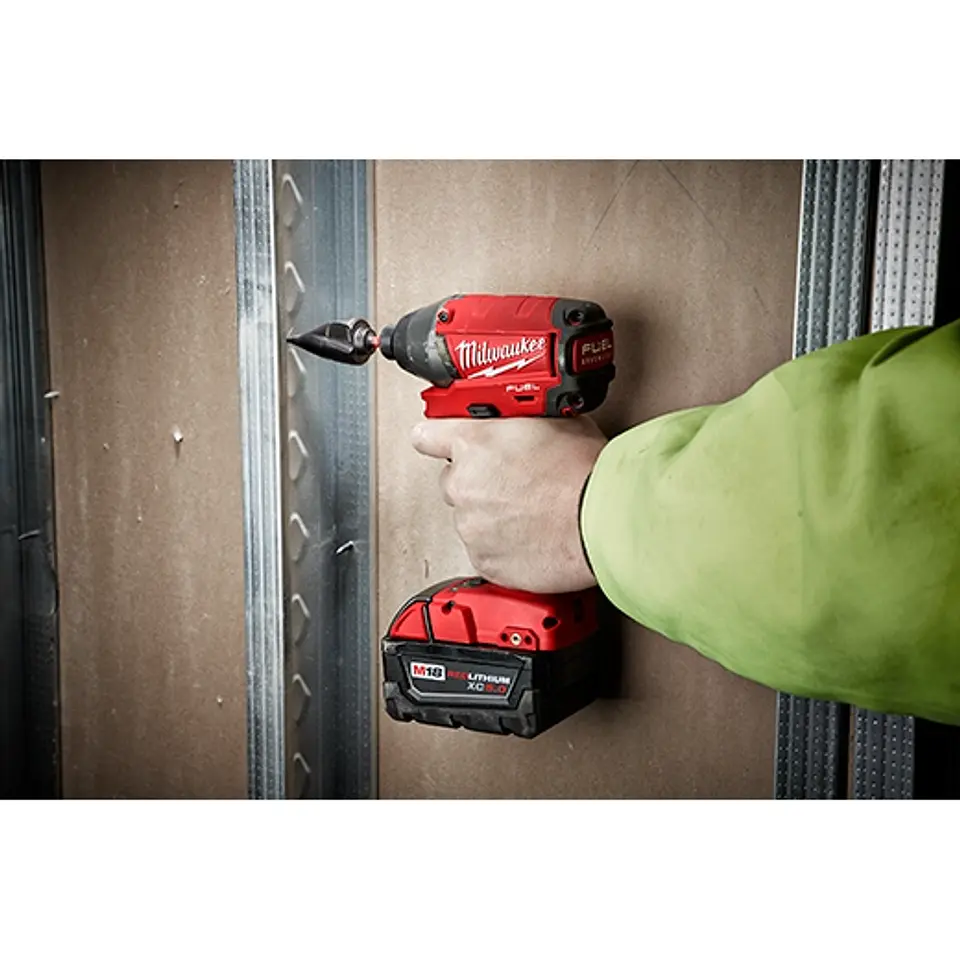 Broca Escalonada Shockwave 7/8 a 1-1/8 Milwaukee 48-89-9249 3