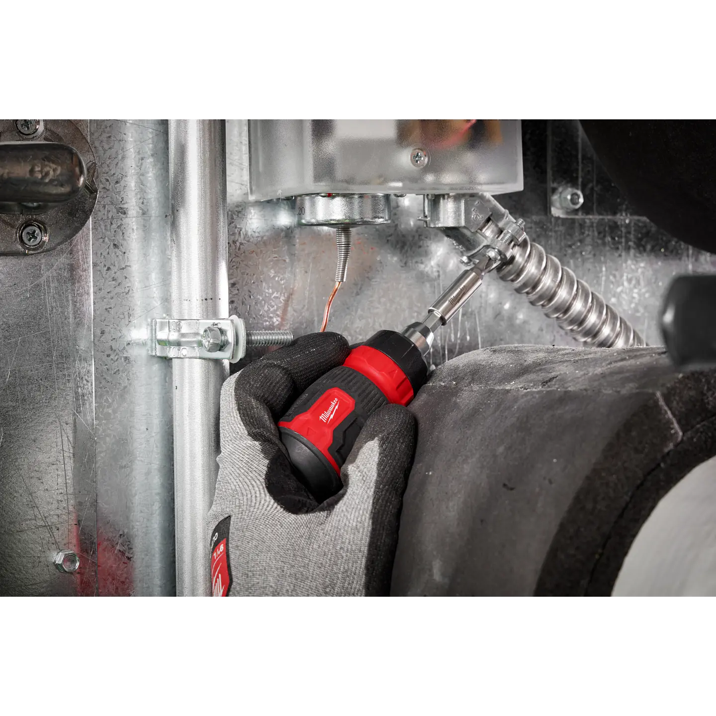 Atornillador Multipuntas Milwaukee 8 en 1 Compacto con Chicharra 48-22-2913 3