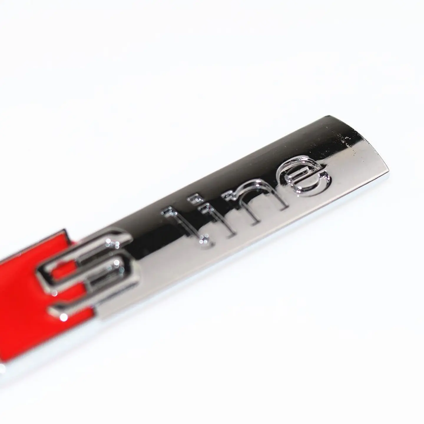 Par De Emblemas Sline Logos Para Audi S Line 7.2x1.8cm 2
