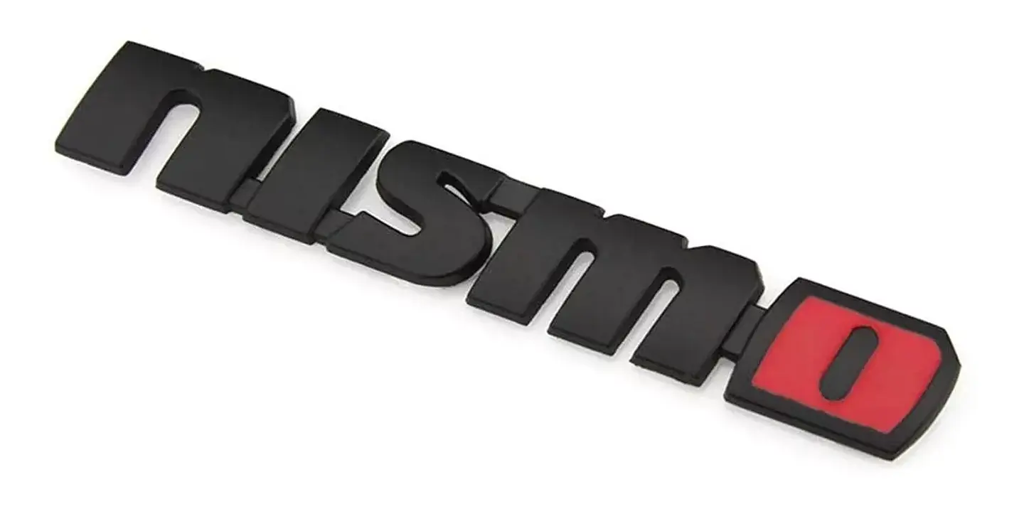 Emblema adhesivo Logo Para Nissan Nismo Metálico 12.3x1.9cm 1