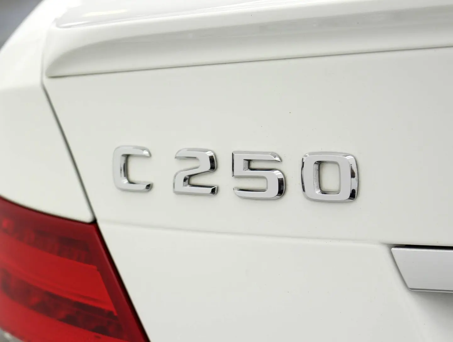 Logo C250 Emblema Para Mercedes Benz C 250 2