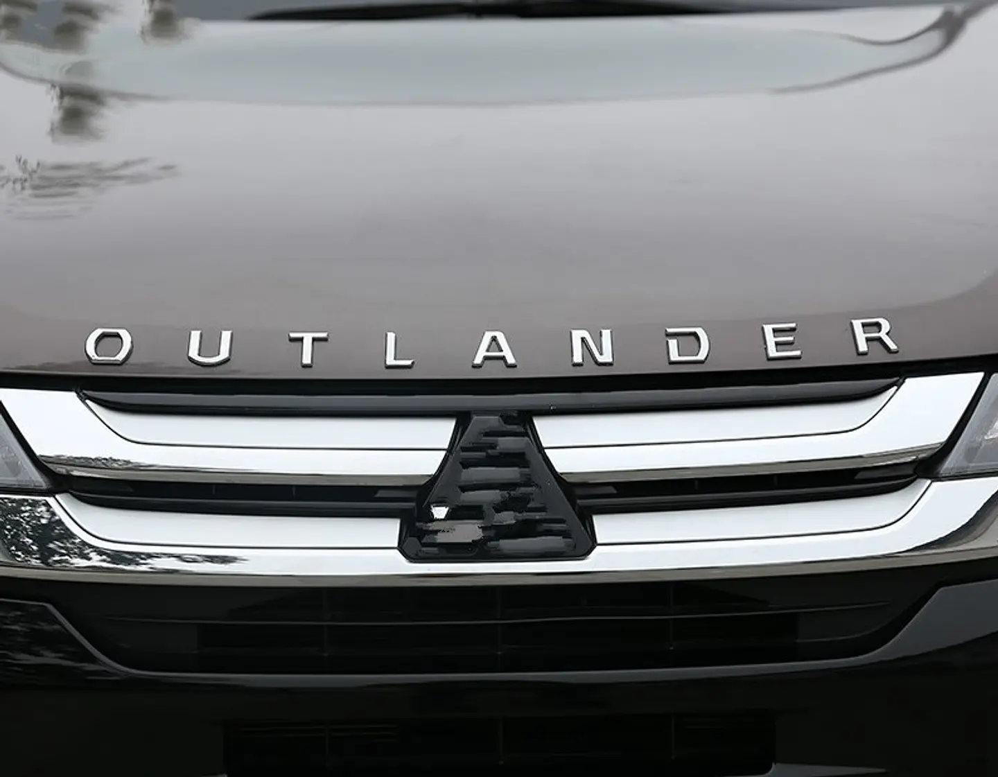 Logo Emblema Para Mitsubishi Outlander Frontal Capot 2