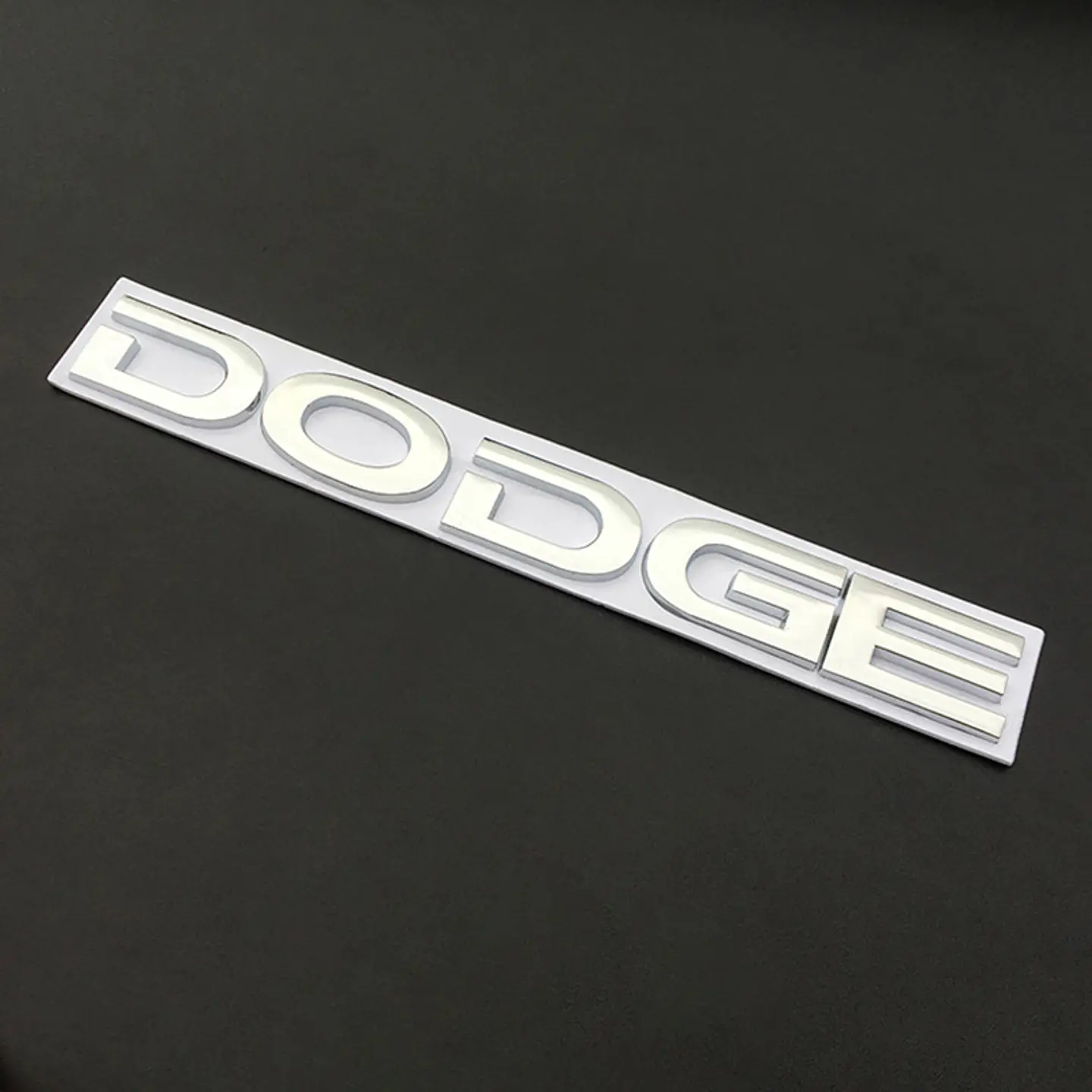 Logo Emblema Para Dodge 20x2.4cm Metálico Cromado 1