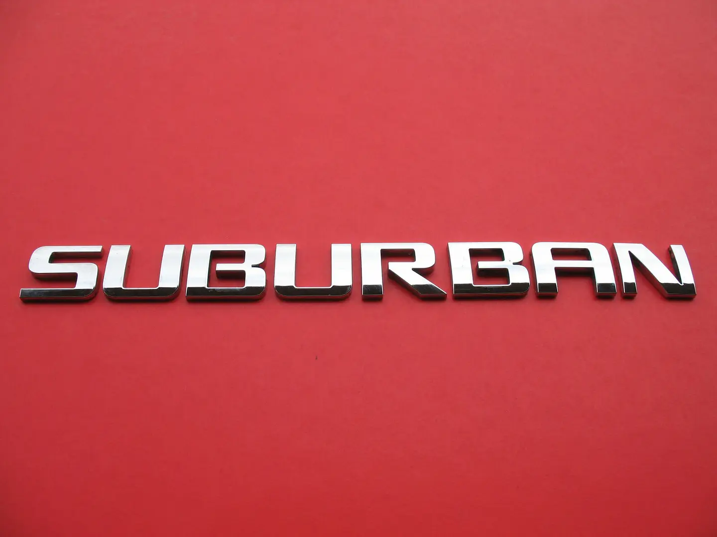 Logo Emblema Para Chevrolet Suburban Cromado 2