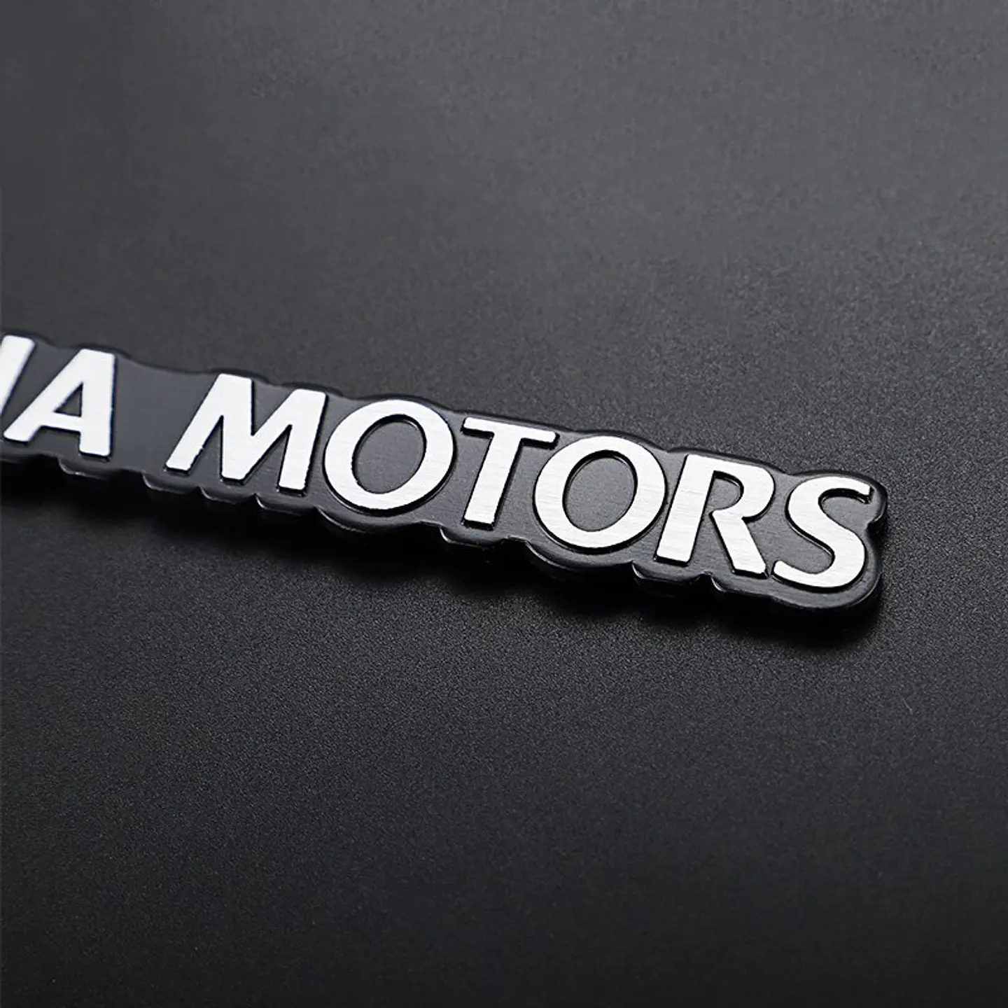 Logo Emblema para Kia Motors 12.6cm x 2.8cm 3