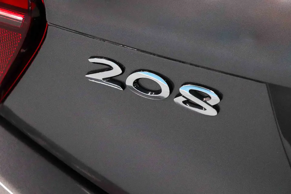 Logo Emblema Para Peugeot 208 10.3x2.3cm Metálico 3