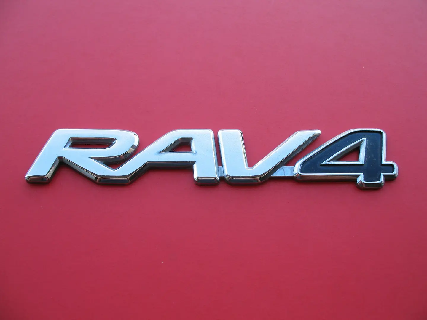 Logo Rav 4 Emblema Para Toyota Rav4 16.2x2.7cm Negro 2