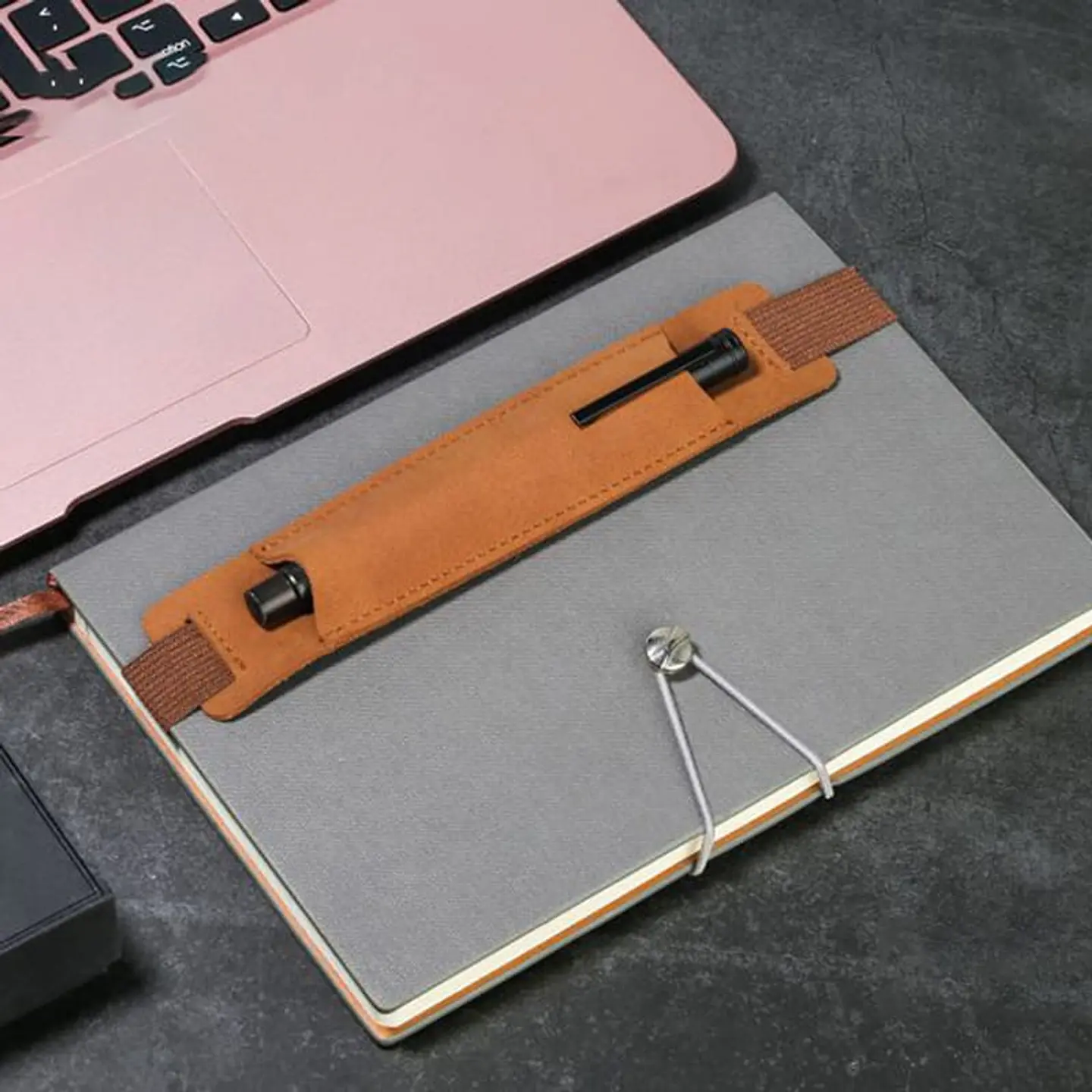 Funda Pluma Porta Lápiz Cuero Para Agenda Libreta Tablet 1