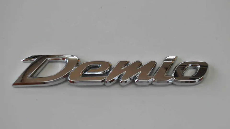 Logo Emblema Para Mazda Demio 15.5x2.8cm 3