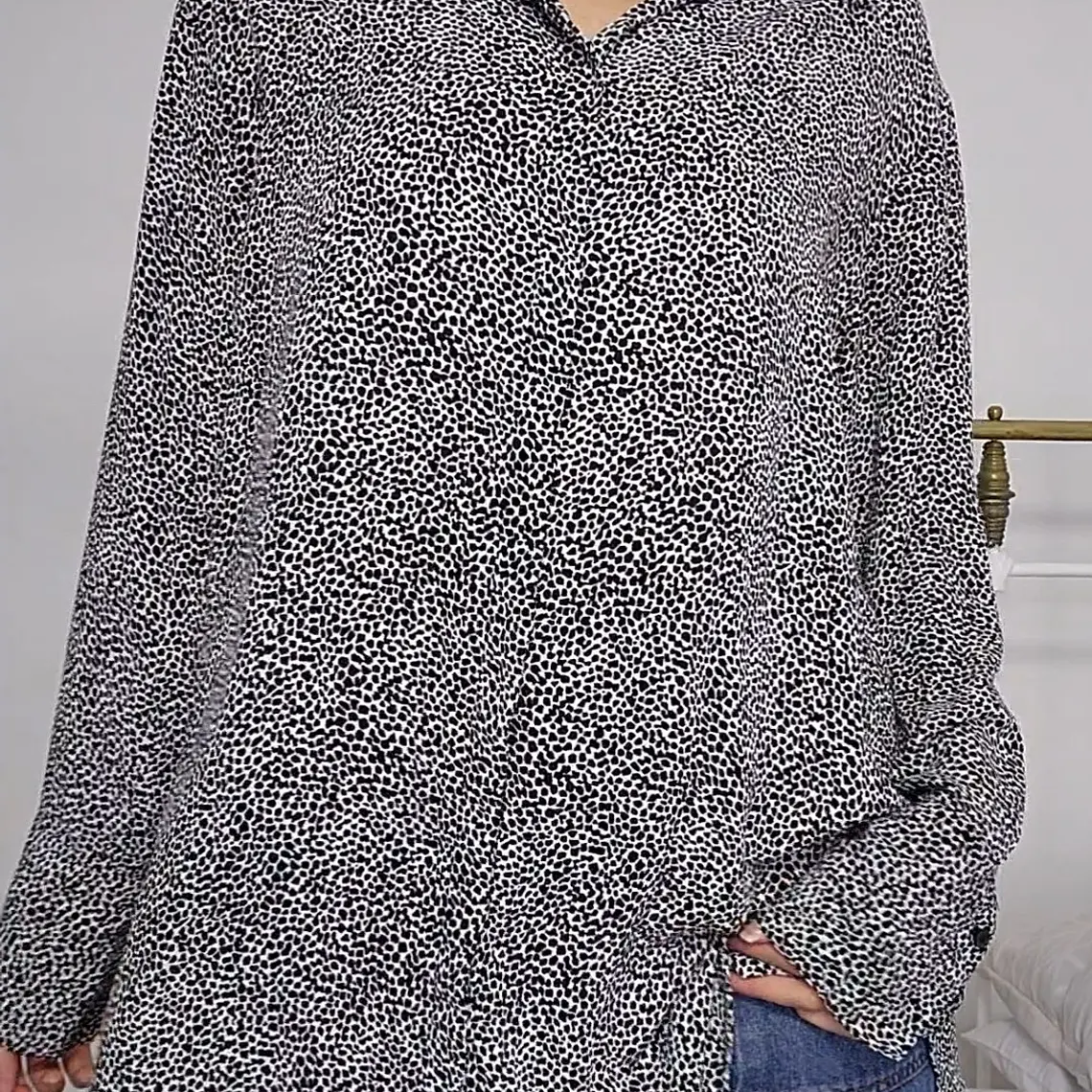 AB0100 1
