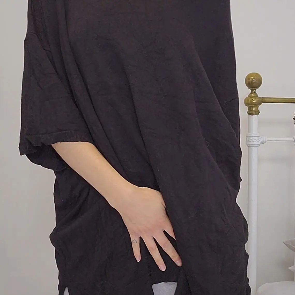 AB0483 1