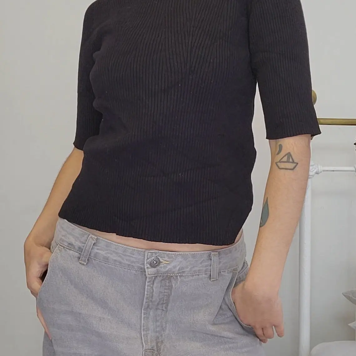 AB0481 1