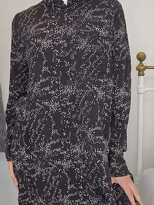 AB0573