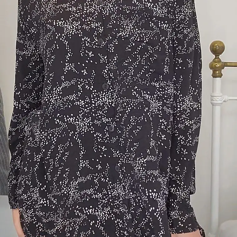AB0573 2