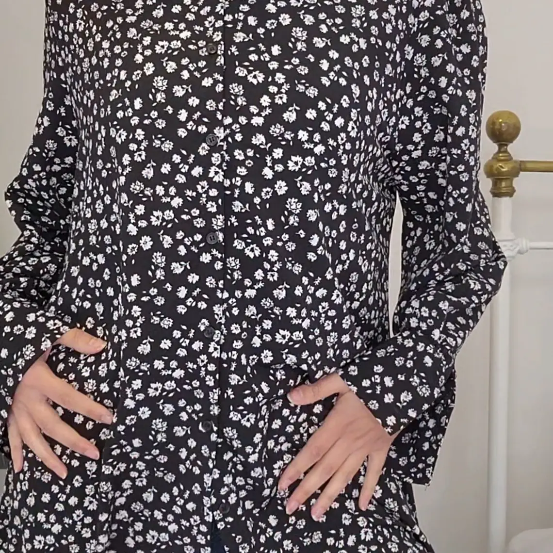 AB0585 1