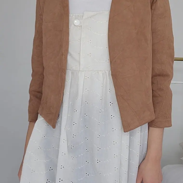 AB0688 1