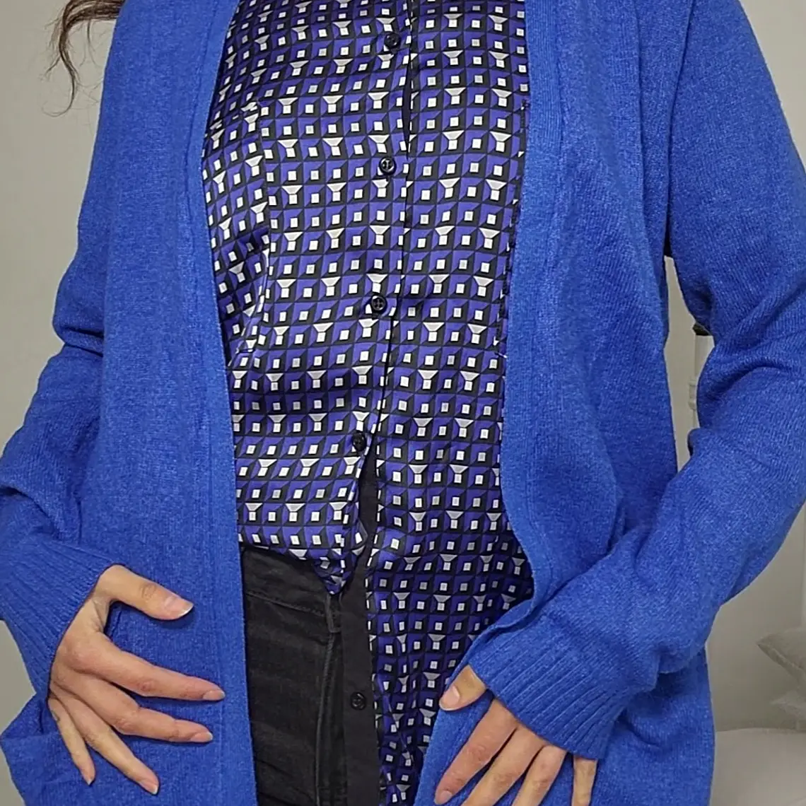AB0853 2