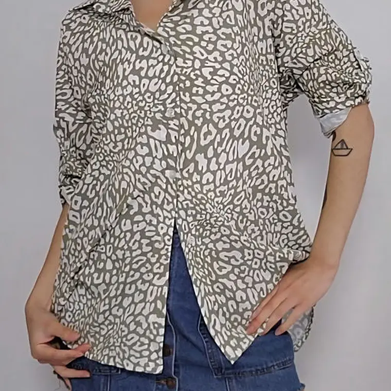 AB0001 2