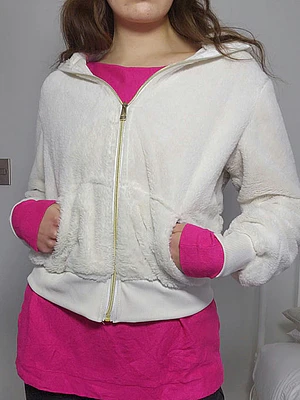 AB0667