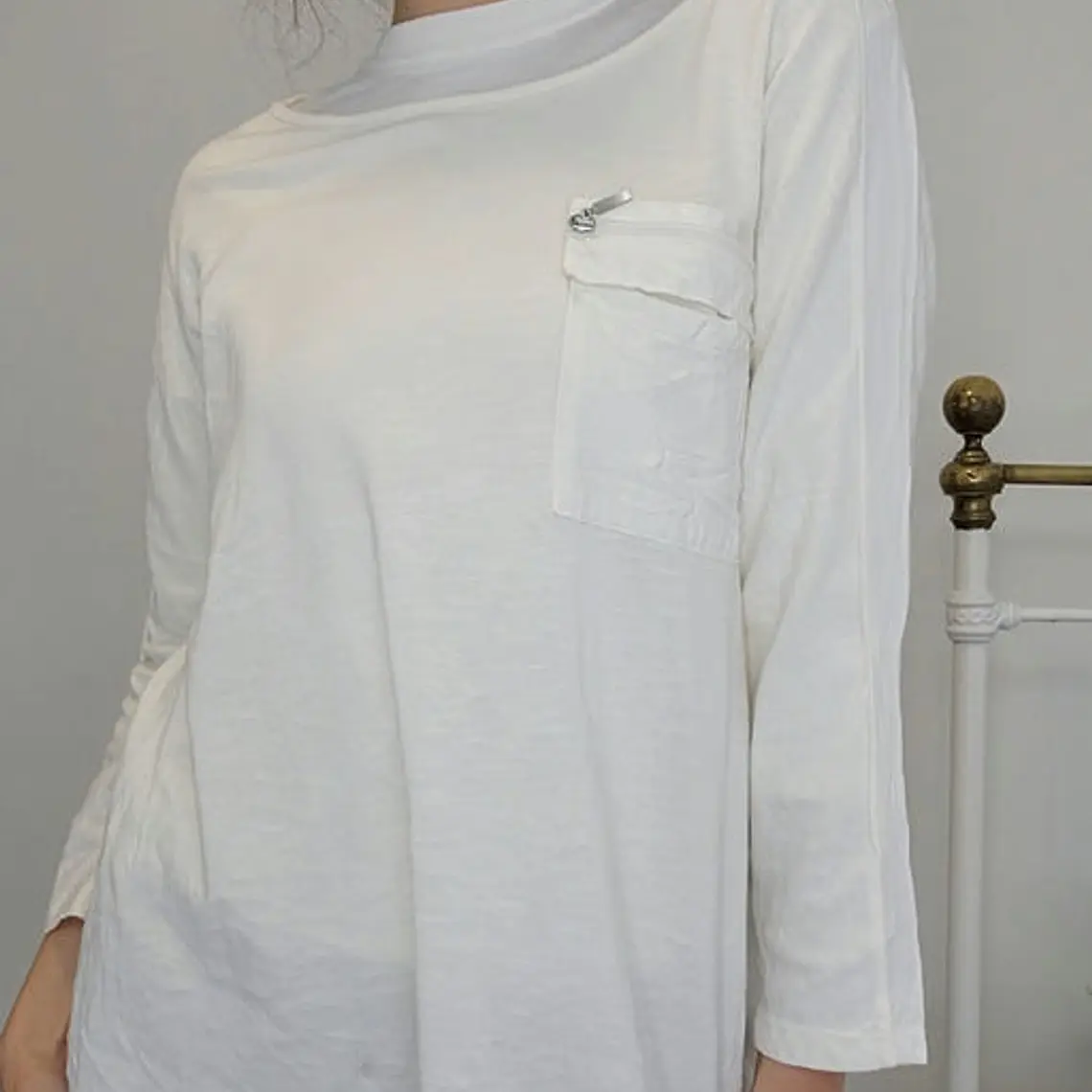 AB0562 1
