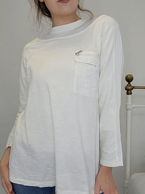 AB0562